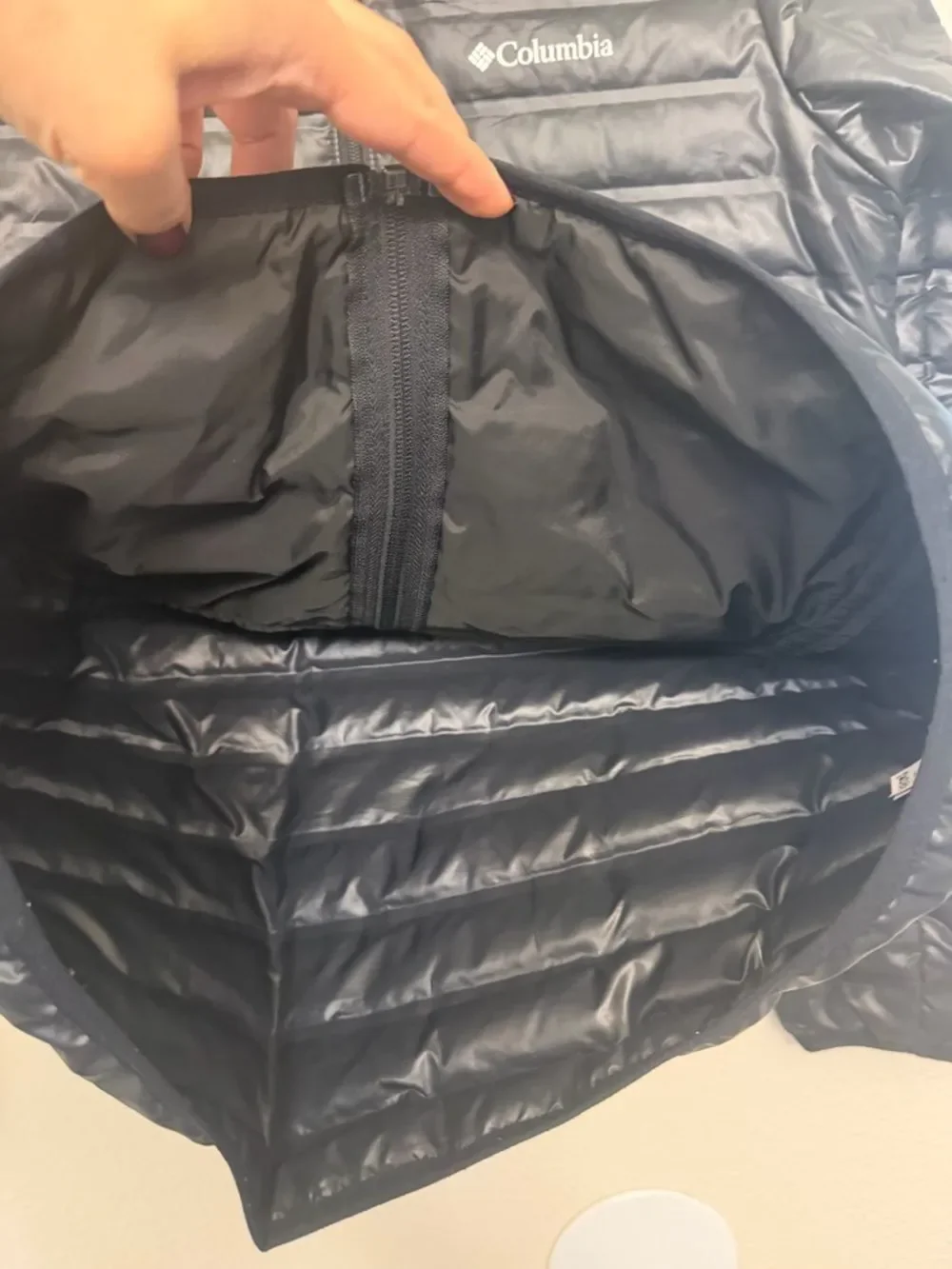 Columbia black hooded puffer packable jacket coat down fill youth XL 18/20